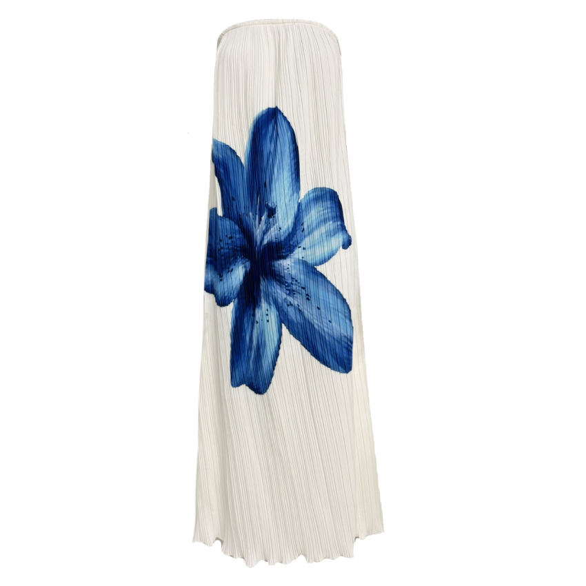 Resort-style pleated strapless dress